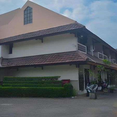 D'Arcici Hotel Plumpang ジャカルタ エクステリア 写真