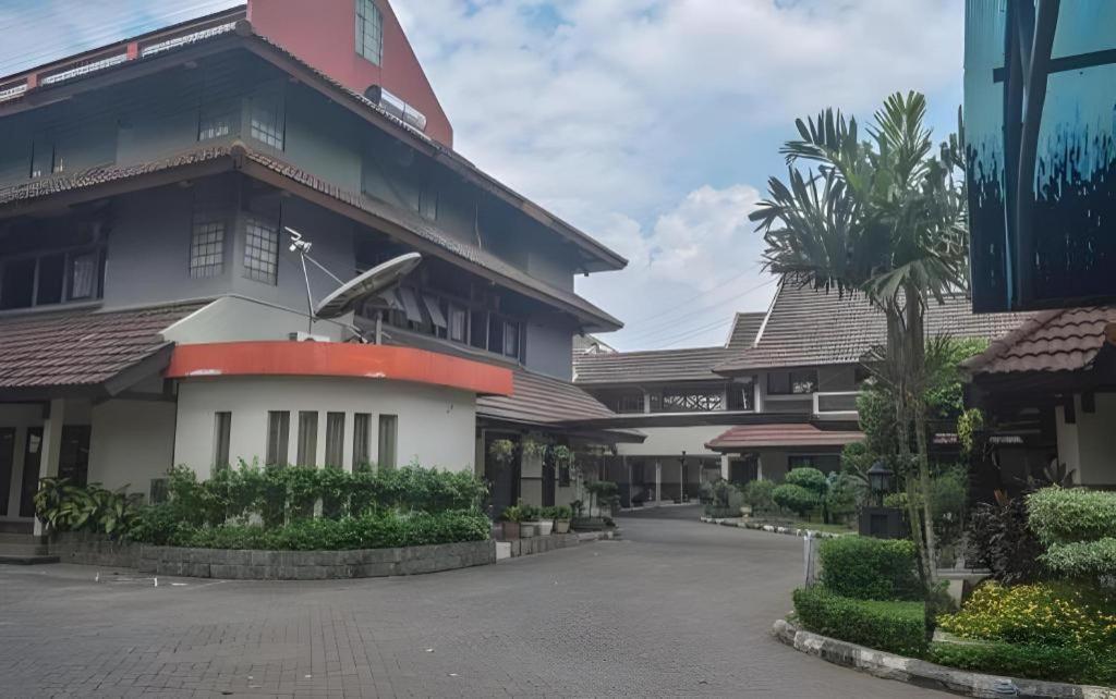 D'Arcici Hotel Plumpang ジャカルタ エクステリア 写真