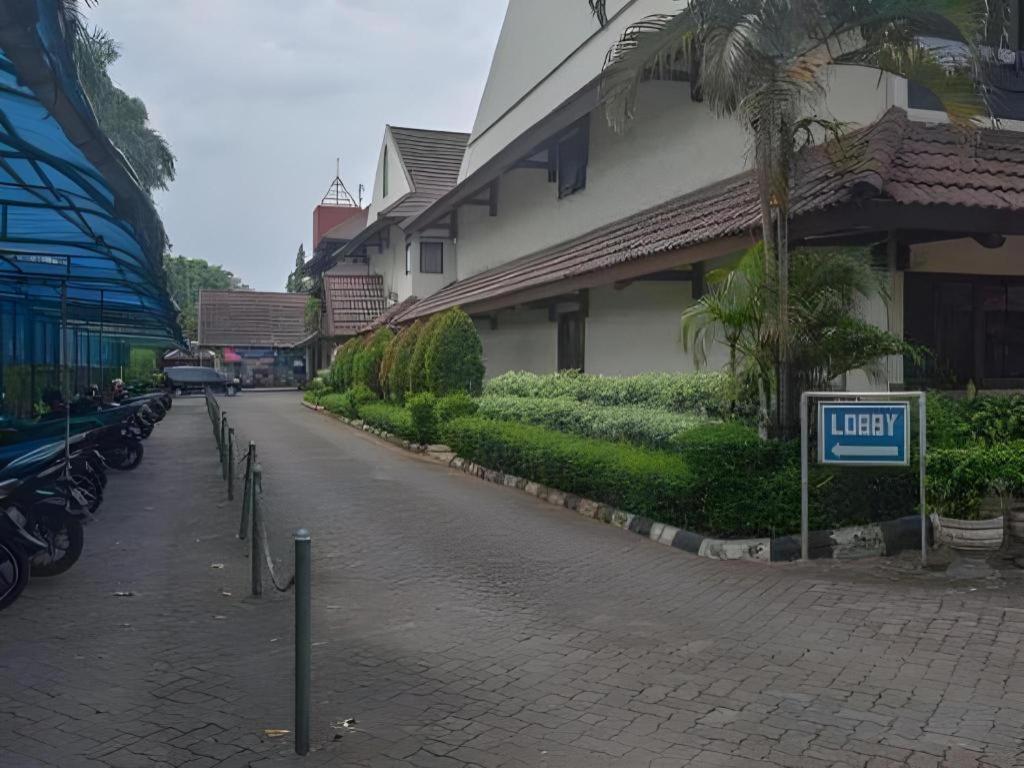 D'Arcici Hotel Plumpang ジャカルタ エクステリア 写真