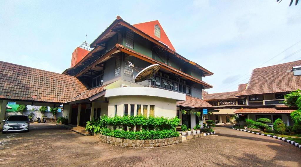 D'Arcici Hotel Plumpang ジャカルタ エクステリア 写真
