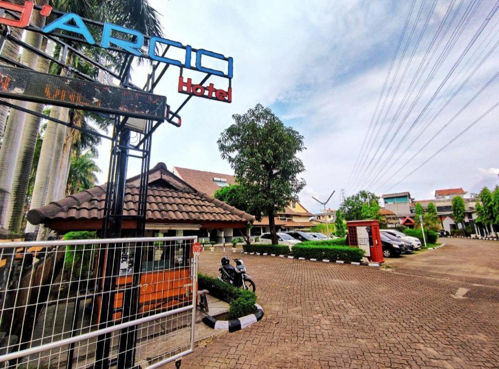 D'Arcici Hotel Plumpang ジャカルタ エクステリア 写真